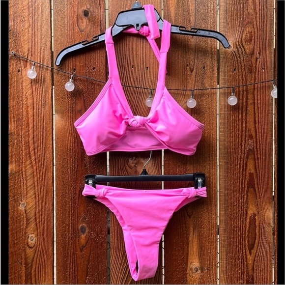 Bikini Set - Picture 2 of 4